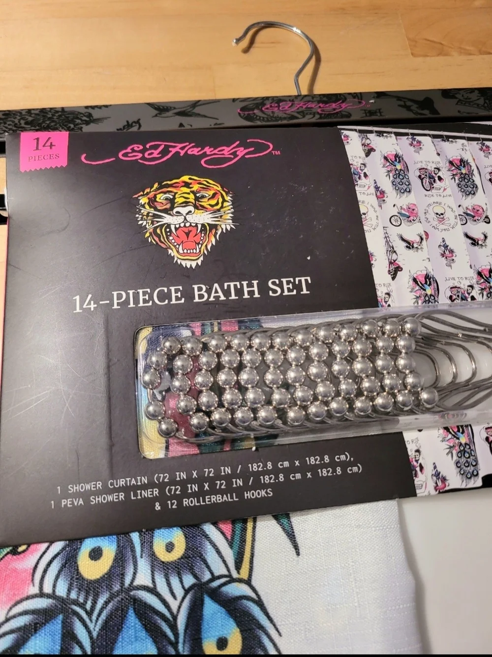 Ed Hardy Black Bath Set with Multicolor Print and Silver Hooks